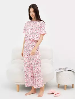 Комплект женский (футболка, бриджи)