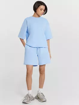 Комплект женский голубой: футболка и шорты