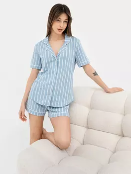 Комплект женский (жакет, шорты)