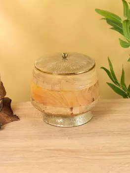 Конфетница с крышкой