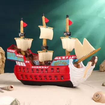 Сувенирная модель корабля