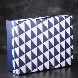 Коробка подарочная 21 х 27,5 х 8,5 см