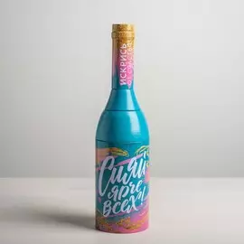 Коробка жестяная в форме бутылки