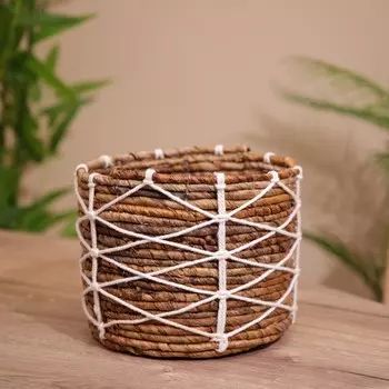 Корзинка плетеная 24х24х17 см