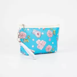 Косметичка на молнии, цвет голубой