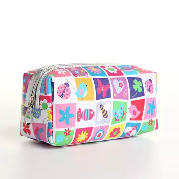 Косметичка на молнии объемная, маленькая,