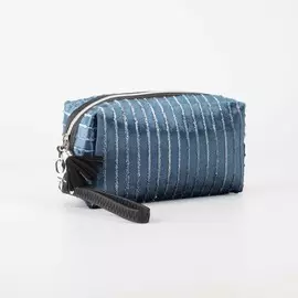 Косметичка на молнии, цвет синий