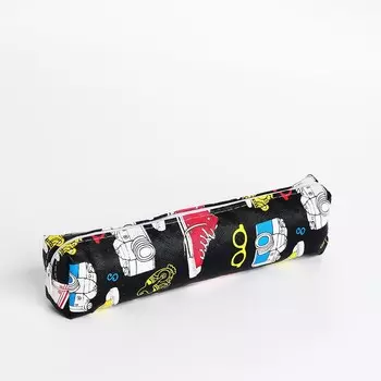 Косметичка-пенал на молнии, цвет черный