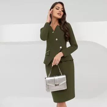 Костюм с юбкой