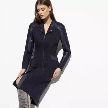 Костюм с юбкой