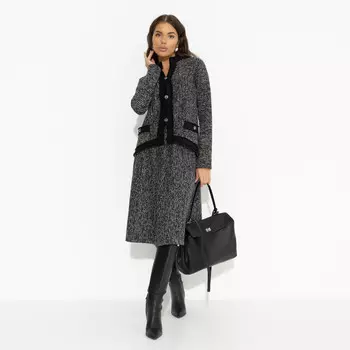 Костюм с юбкой