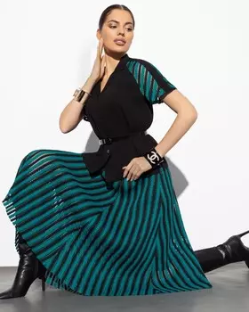 Костюм с юбкой