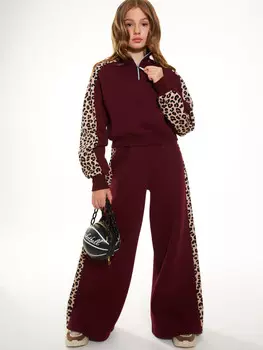 Костюм спортивный