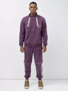 Костюм спортивный