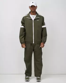 Костюм спортивный