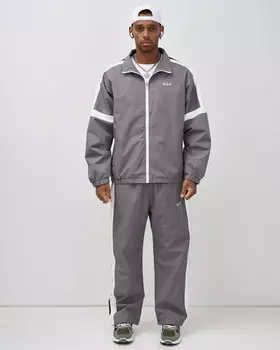 Костюм спортивный