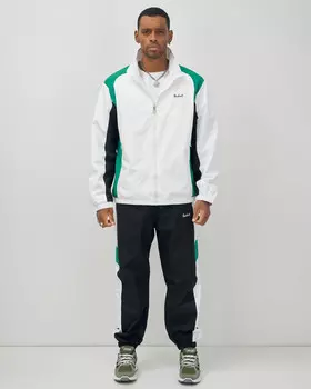 Костюм спортивный