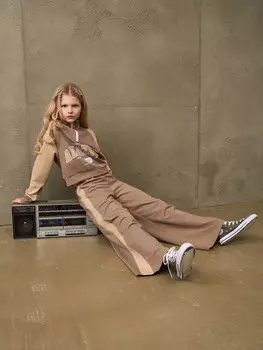 Костюм спортивный