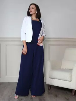 Костюм тройка