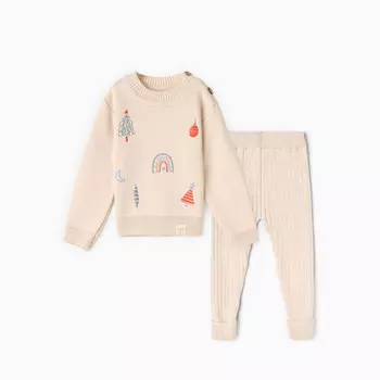 Костюм вязаный