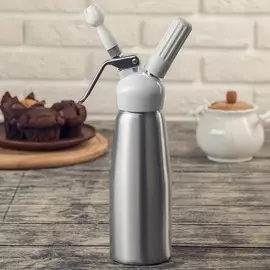 Сифон для взбивания сливок и газировки konfinetta, 500 мл, 3 насадки, алюминий, серебристый