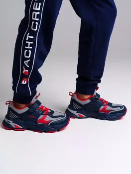 Кроссовки