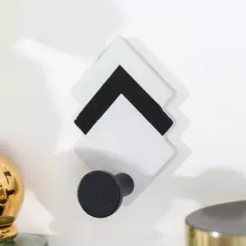 Крючок декоративный металл на клеевой ленте