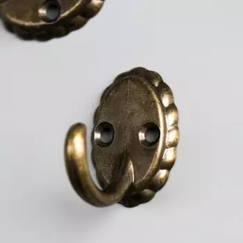 Крючок для ключницы металл