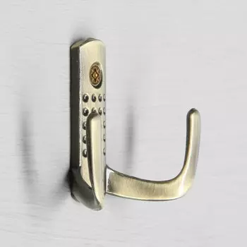 Крючок мебельный тундра tkd011, двухрожковый, бронза