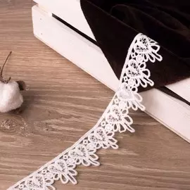 Кружево гипюровое, 35 мм 9 ± 0,5 м, цвет белый