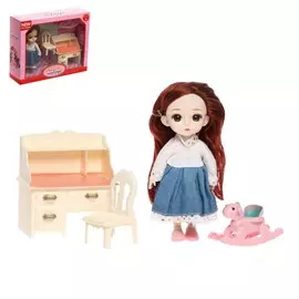 Кукла модная