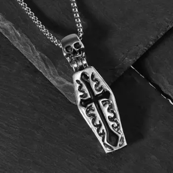 Кулон на цепочке