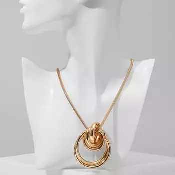 Кулон на цепочке