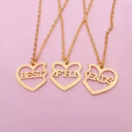 Кулоны на цепочке