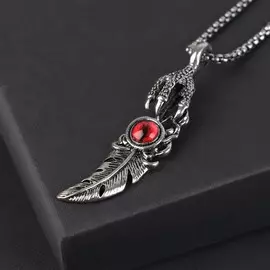 Кулон на цепочке амулет