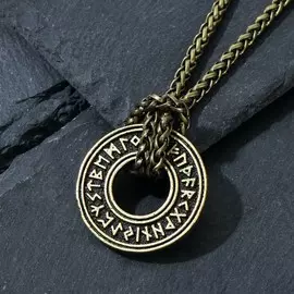 Кулон-амулет