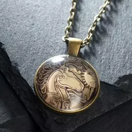 Кулон-амулет