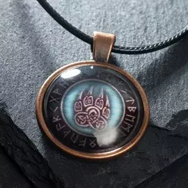 Кулон-амулет