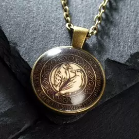 Кулон-амулет