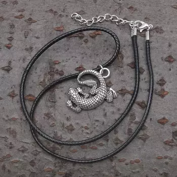 Кулон на шнурке