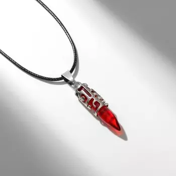 Кулон на шнурке