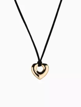 Кулон на шнурке