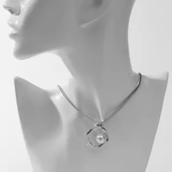 Кулон с жемчугом