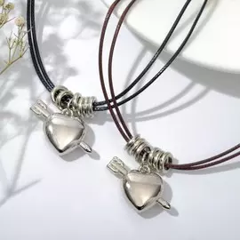 Кулоны на шнурке