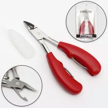 Кусачки педикюрные, с пластиковой ручкой, изогнутое лезвие, 13 см, длина лезвия-17 мм, серебристые, красные