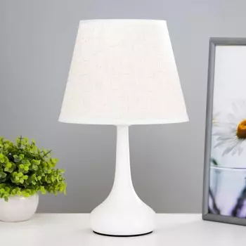 Лампа настольная 16155/1 e27 40вт белый 19,5х19,5х34 см risalux