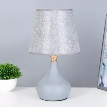 Лампа настольная