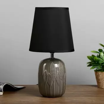 Лампа настольная