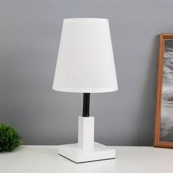 Лампа настольная