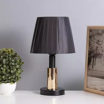 Лампа настольная